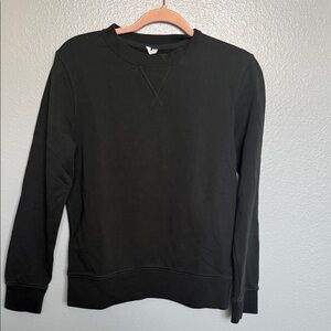 ARKET XS Classic Black womans crewneck